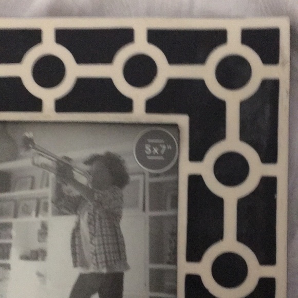 Threshold Picture Frame BRAND NEW! - Picture 6 of 6